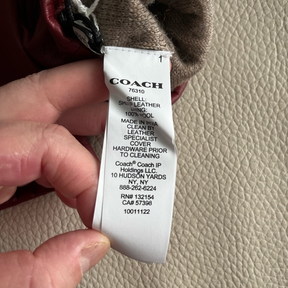 NWT - Coach Women’s Sheep Skin Wool Lined Leather Tech Gloves - Size 6.5 - Picture 5 of 7